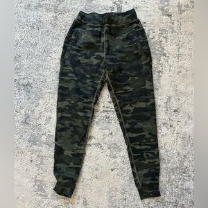 Alphalete Camo Joggers